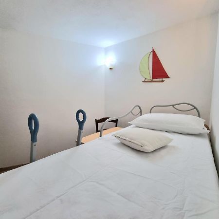 *Appartamento Con Ampia Veranda Vicino Al Mare * Porto San Paolo  Buitenkant foto