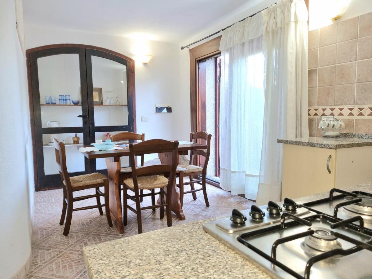 *Appartamento Con Ampia Veranda Vicino Al Mare * Porto San Paolo  Buitenkant foto
